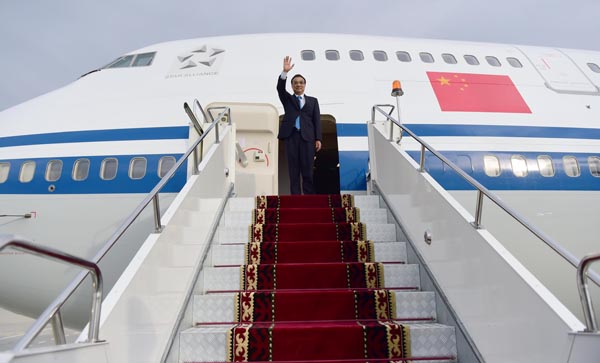 Premier Li leaves Bishkek for Kazakhstan