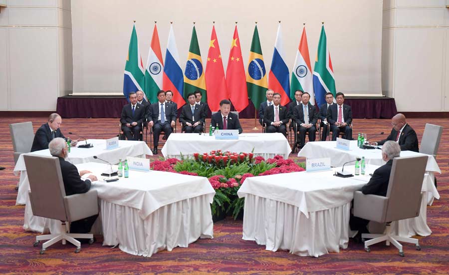 Xi calls on BRICS members to promote common development