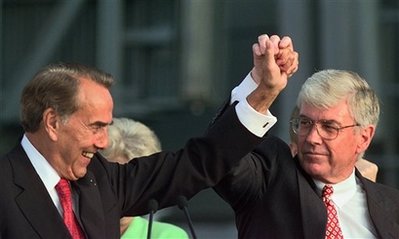 Jack Kemp, former quarterback and VP nominee, dies