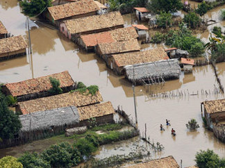 Brazil boosts flood aid for 308K left homeless