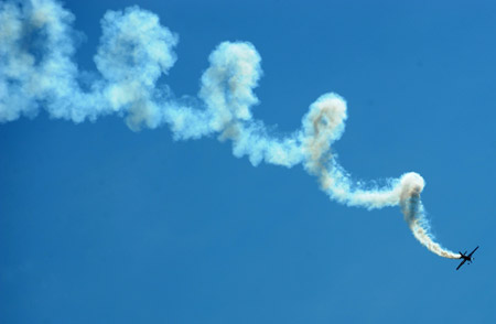 Stunt flying in NY's Long Island