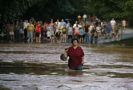 Nine killed in severe US flooding