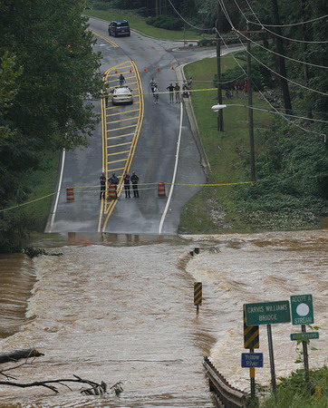 Nine killed in severe US flooding
