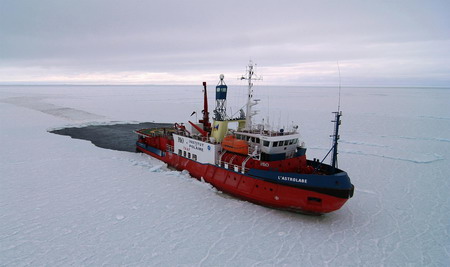 Copenhagen hopes sail towards Antarctic icebergs