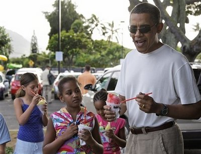 Obama takes daughters for shave ice treat