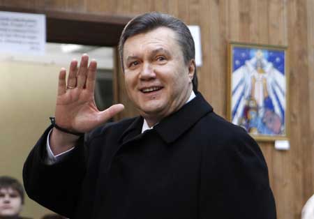 Opposition's Yanukovich claims win in Ukraine poll