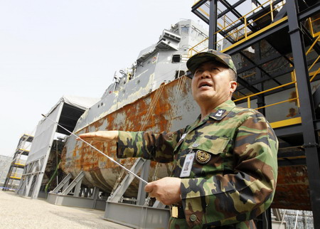 Seoul says DPRK sank warship; Pyongyang denies