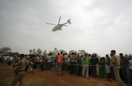 Indian train mishap kills 71