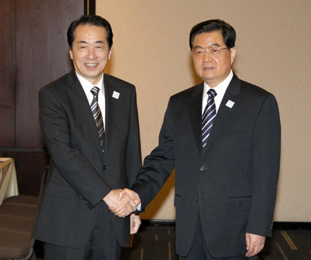 Chinese president meets new Japanese PM on ties