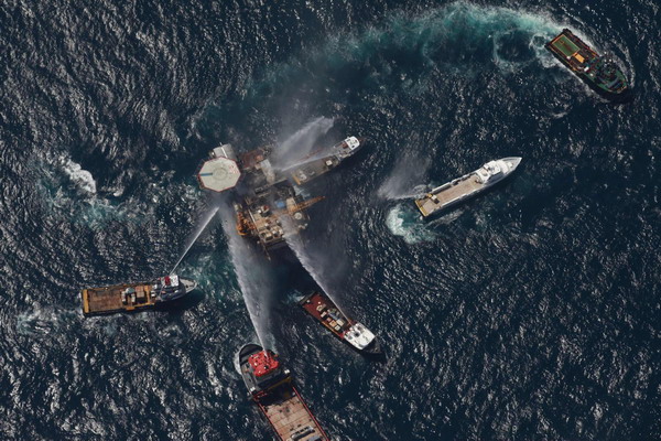 Oil platform explodes off US coast; crew rescued