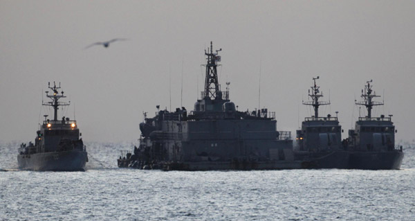 ROK, US launch large-scale joint naval drill