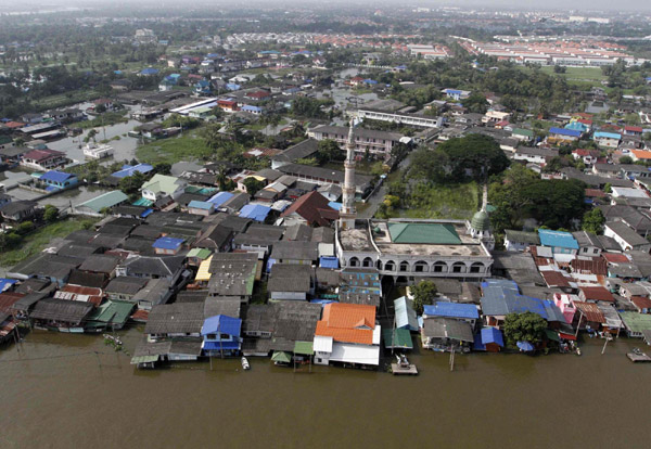 Thailand's flood death toll reaches 269