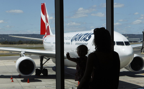 Aussie air safety regulator clears Qantas to fly