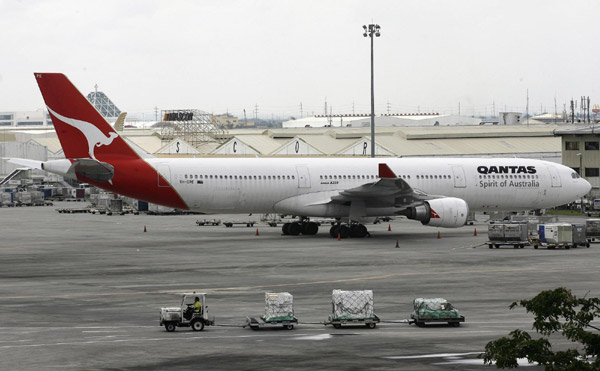 Qantas resumes flights grounded by labour dispute