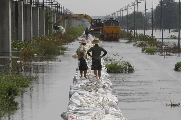Thailand's flood death toll exceeds 500