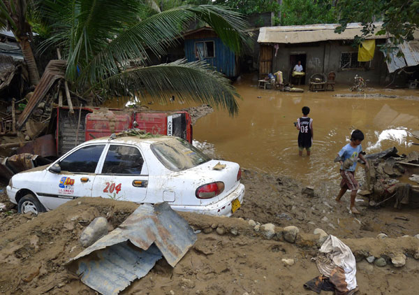 Typhoon kills more than 250 in southern Philippines