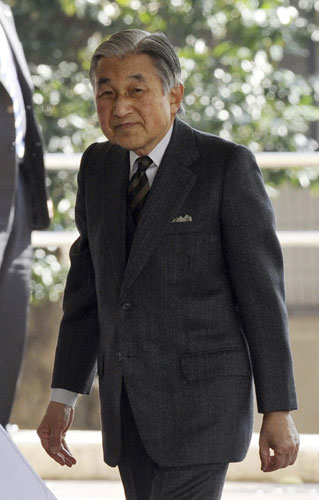 Japanese emperor's heart surgery successful