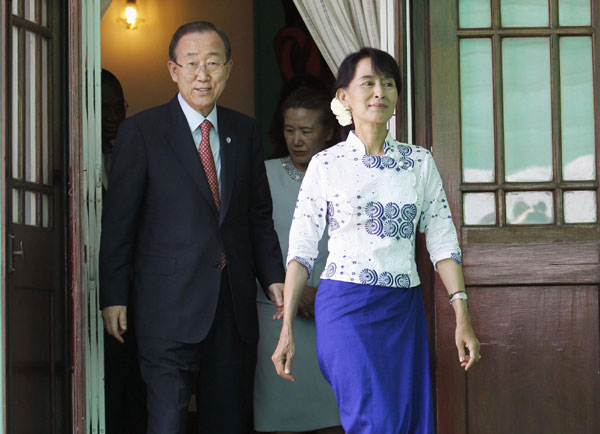 UN chief meets Aung San Suu Kyi for 1st time