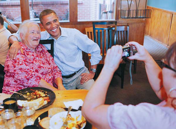 Obama to rally faithful at convention