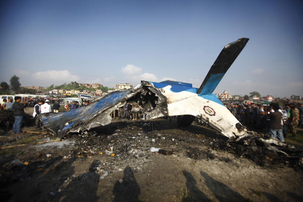 Nepal air crash kills 19