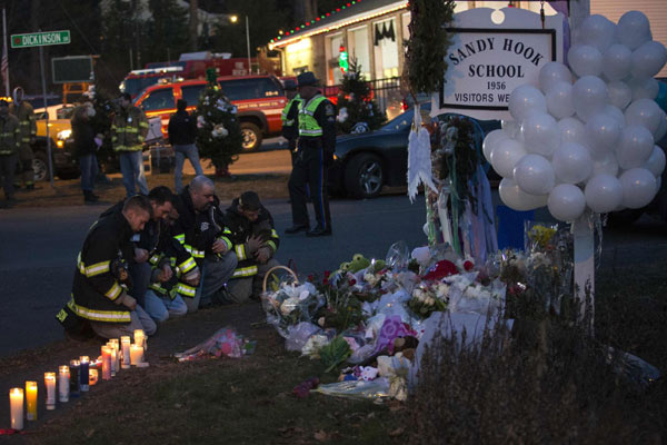 Police find 'good evidence' on motive for Connecticut school