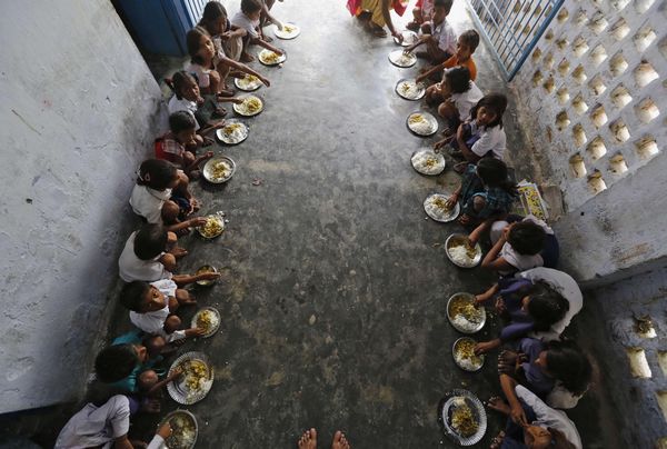 India amid worst food poisoning outbreak