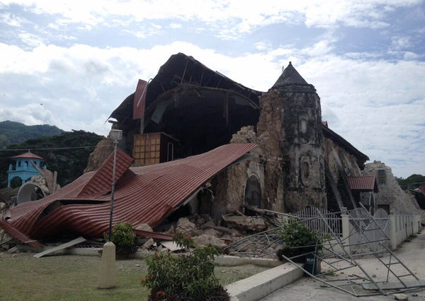 At least 28 killed in strong Philippine quake