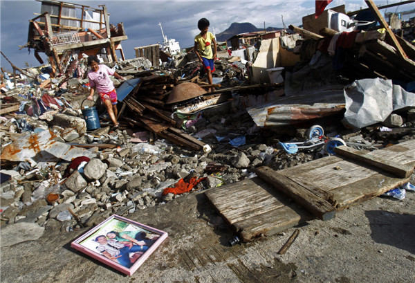 Philippine death toll from typhoon soars to 3,621