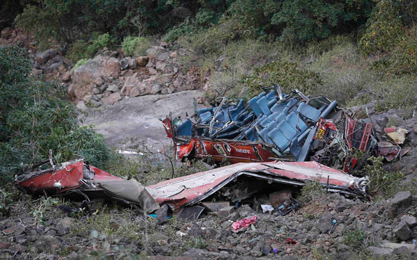 At least 27 killed as bus plunges into gorge in India