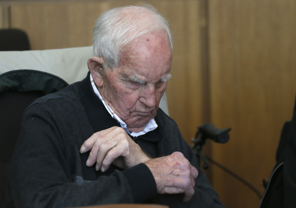 German court dismisses case against Nazi guard