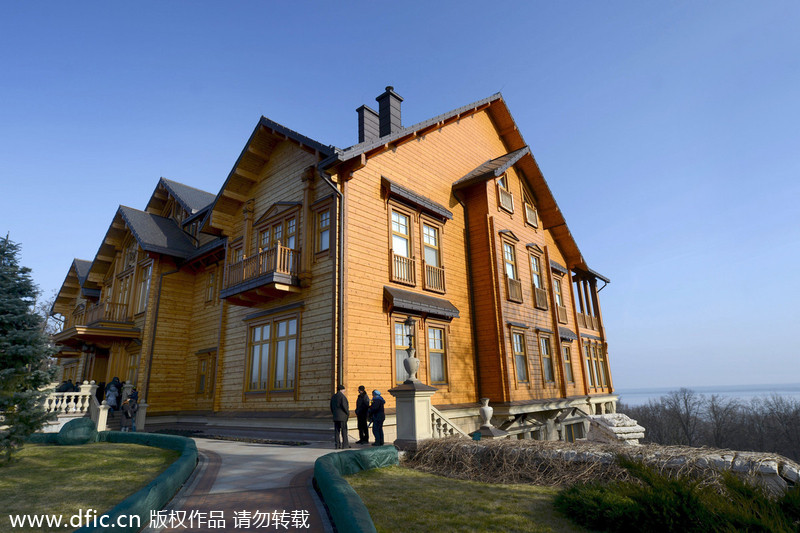 Ukrainian president's luxury residence opened to public