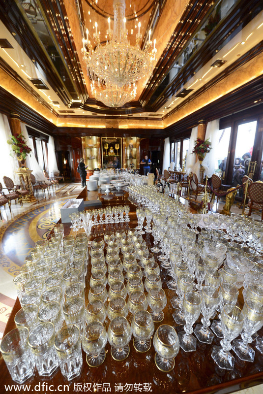 Ukrainian president's luxury residence opened to public