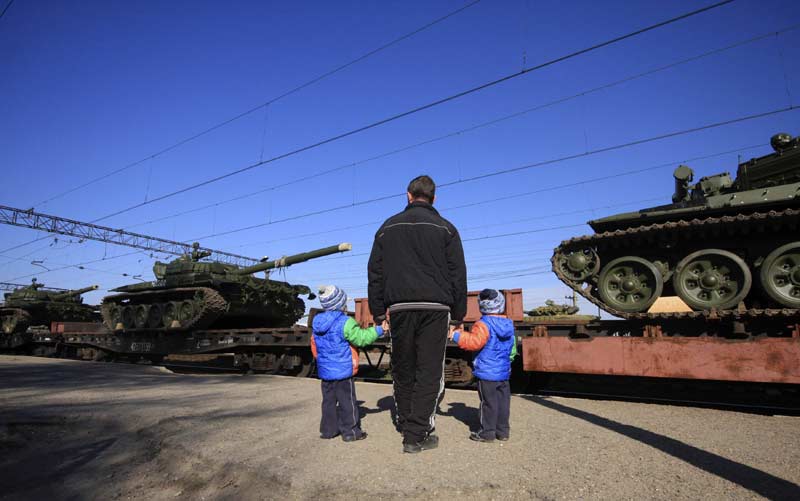 Fears grip village divided by Russia and Ukraine