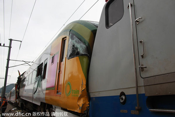 South Korean trains collide, killing one and injuring dozens