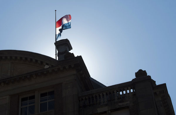 Netherlands observes day of national mourning for MH17 victims
