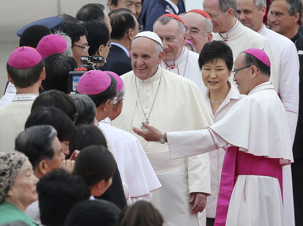 Pope Francis arrives in S.Korea for five-day tour