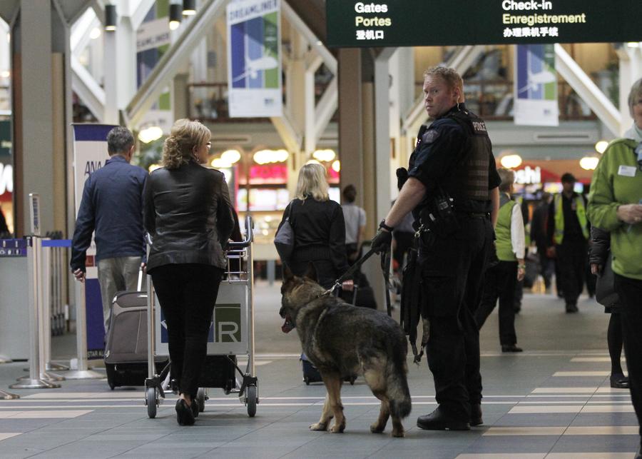 Airport beefs up security after Ottawa shootings