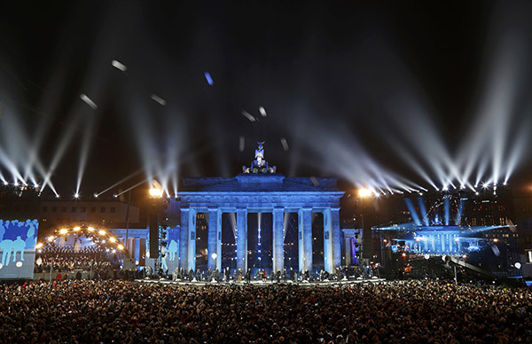 Germany celebrates 25th anniversary of fall of Berlin Wall