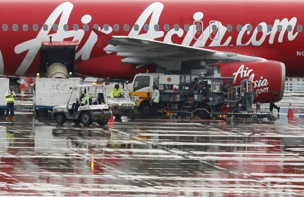 Allianz is lead reinsurer to missing AirAsia plane