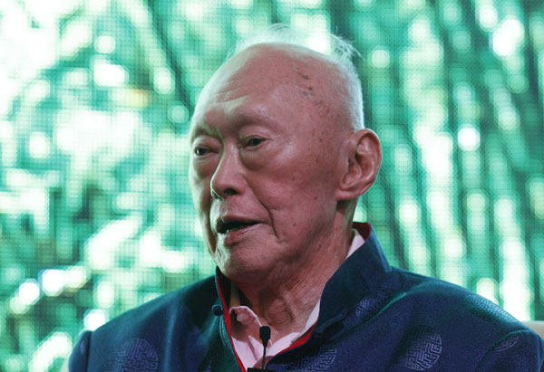 Singapore's former PM Lee Kuan Yew in hospital for severe pneumonia