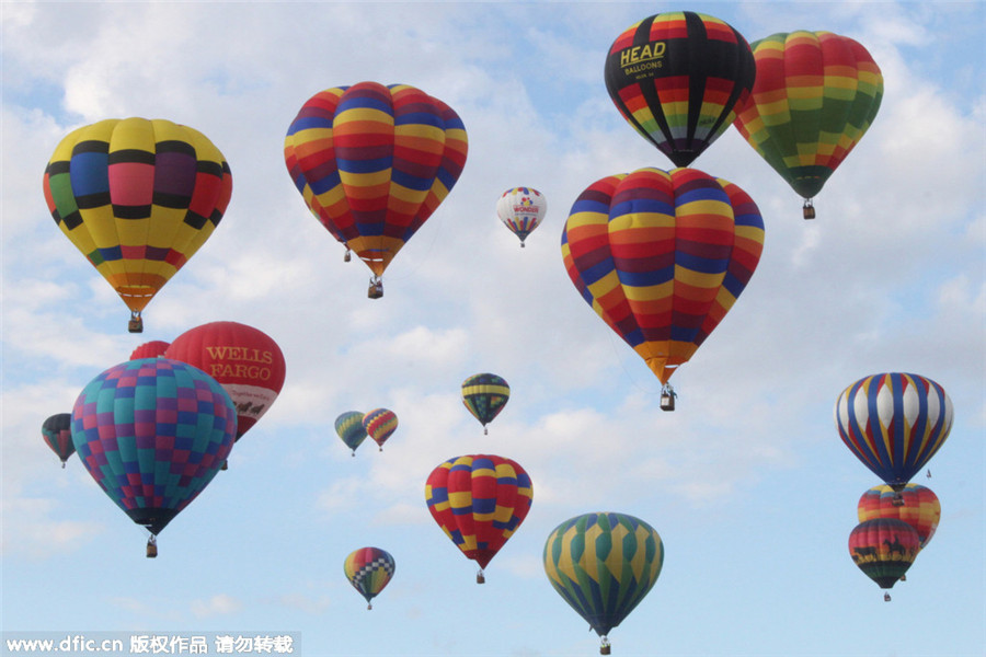 A colorful sky at Albuquerque Int'l Balloon Fiesta