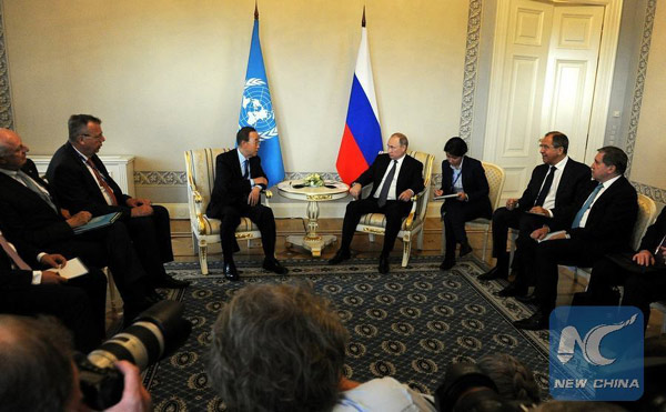 St. Petersburg economic forum opens, Putin urges more global interaction