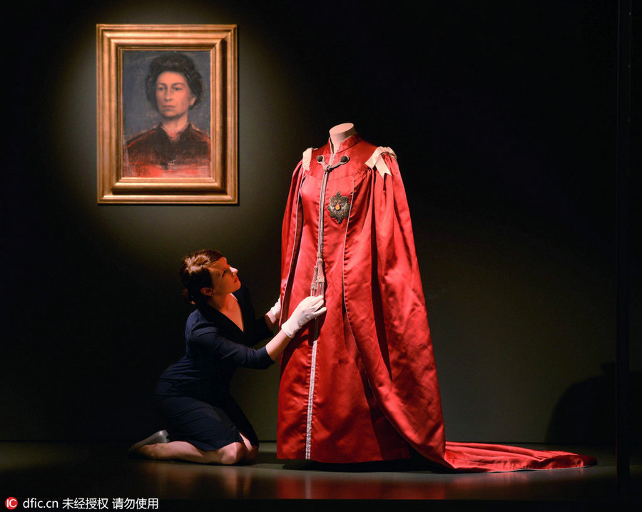 UK Queen Elizabeth's fashion through the ages goes on display