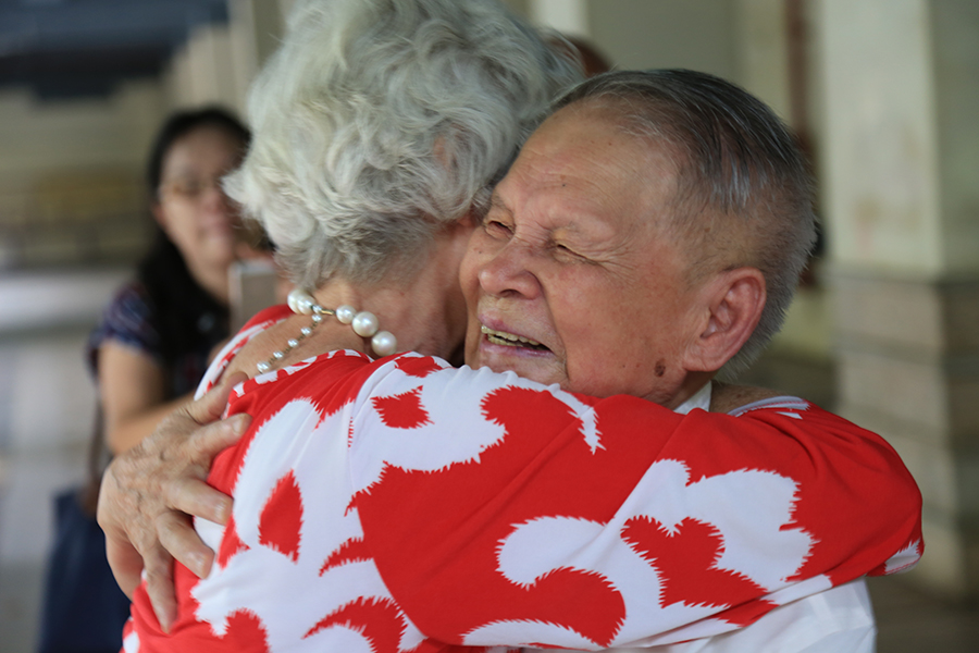 Woman reunited with Chinese rescuer 71 years on