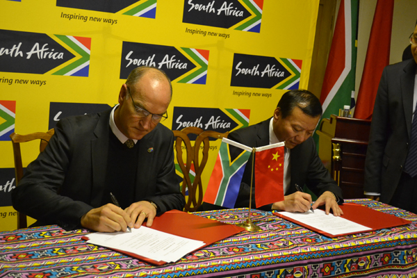 China, South Africa sign memo on fruit trade