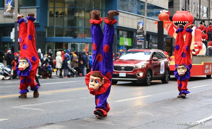 Annual Toronto Santa Claus Parade Held In Canada 1 Chinadaily Com Cn