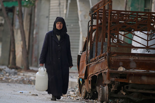 400 civilians flee rebel-held areas in Aleppo