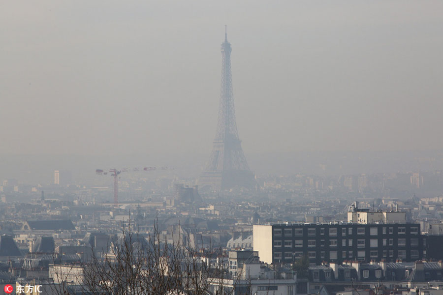 Champs Élysées—one of Paris's most polluted roads—to be