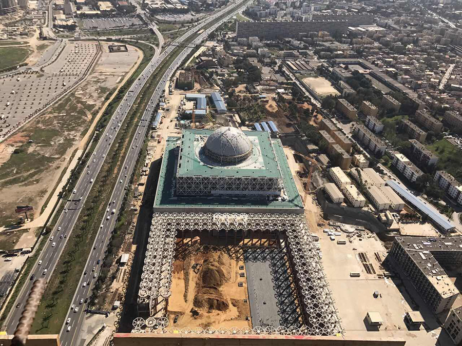 Chinese construction team builds mosque with tallest minaret in Africa