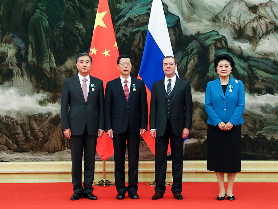 Medvedev packs busy schedule in Beijing